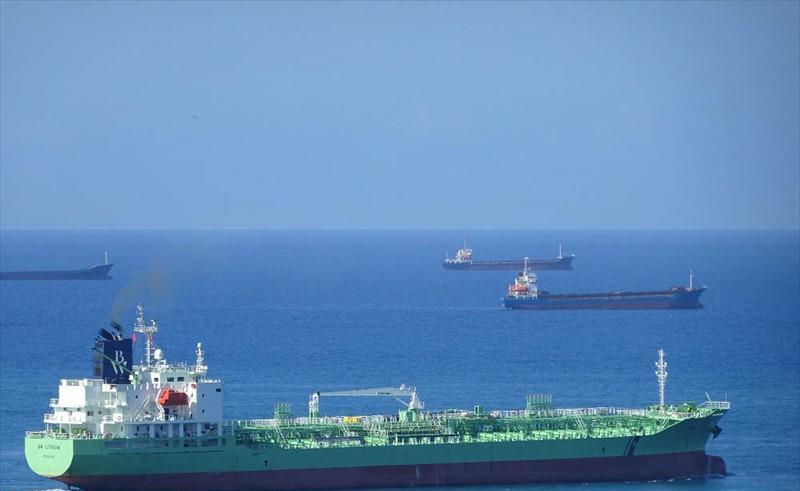 ضغط ملاحي متزايد بمحيط طنجة المتوسط وسط تحولات المسارات البحرية الدولية