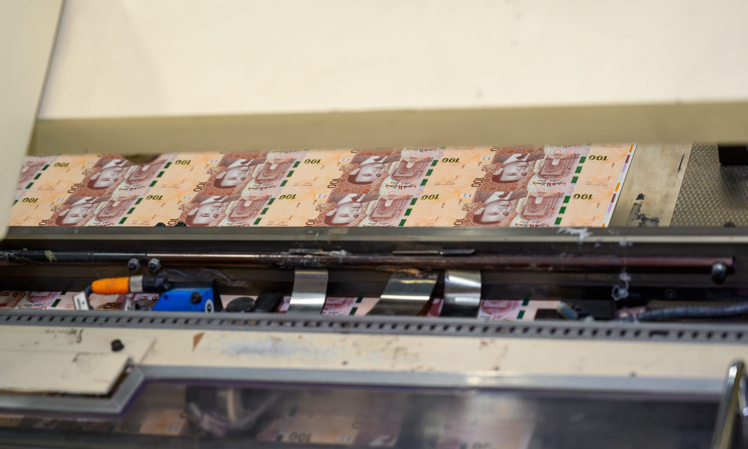 إصدار 654 مليون ورقة نقدية جديدة برسم 2024