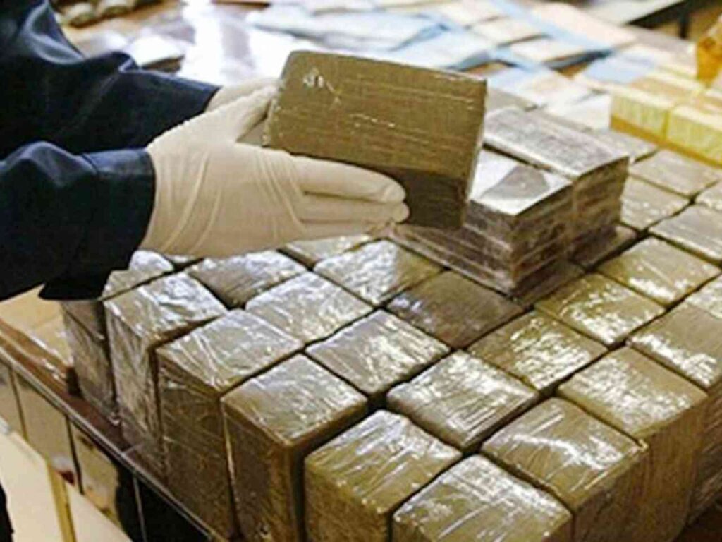 حجز ما يفوق 3 أطنان من مخدر الشيرا في عملية تهريب دولي للمخدرات بالبيضاء