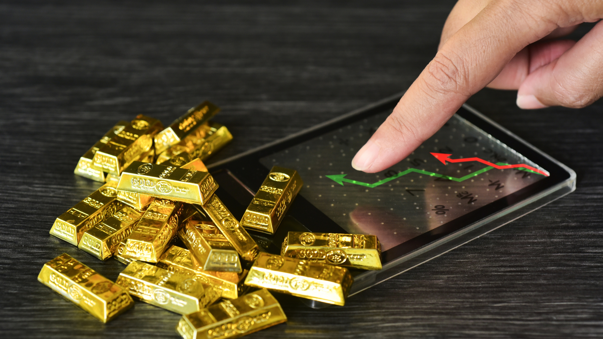 استقرار حذر لأسعار الذهب وسط ترقب تطورات الشرق الأوسط