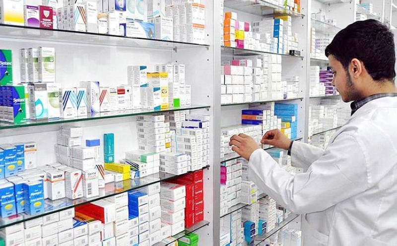 تحديات تعميم التغطية الصحية تجمع مديرية الأدوية بالصيادلة