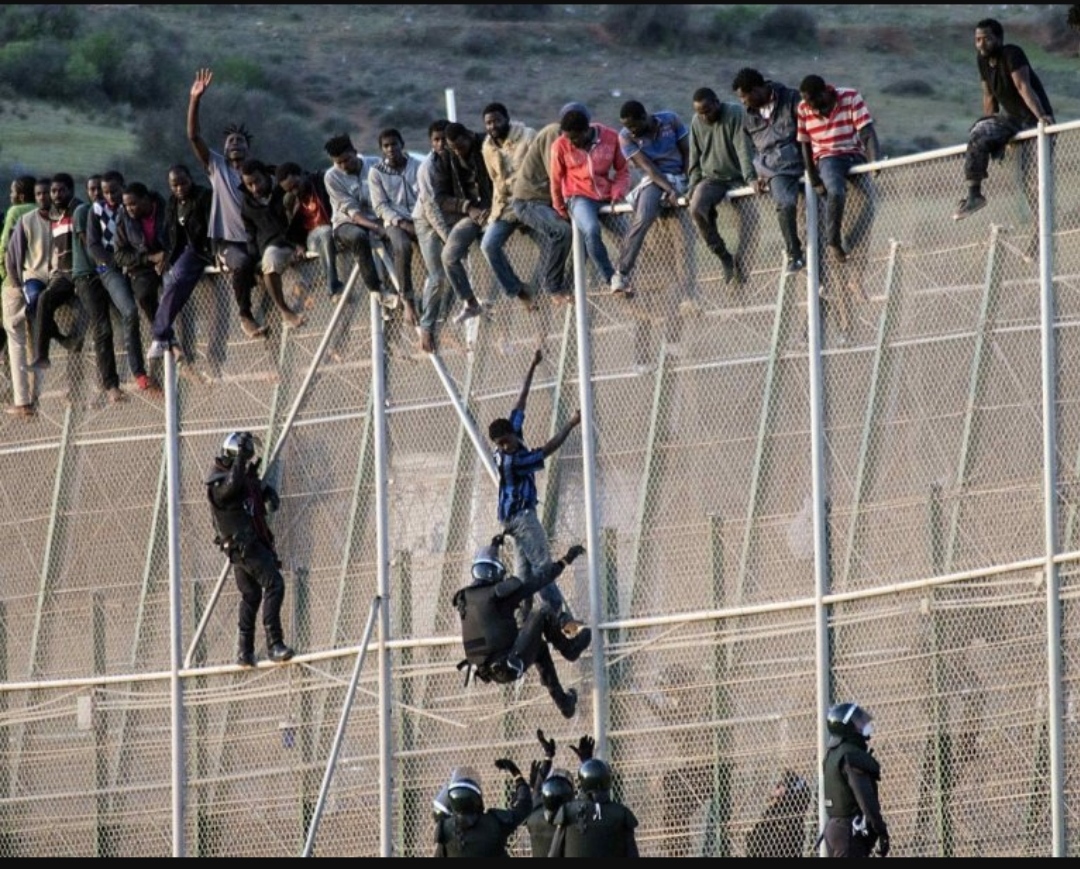 ارتفاع حصيلة وفيات "مقتحمي" مليلية إلى 18 حالة