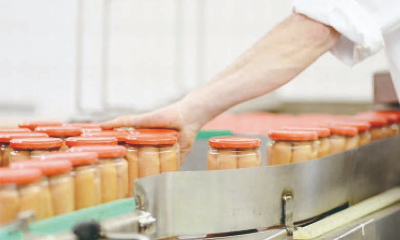 مضاربة واحتكار.. لجان مراقبة الأسعار تحل بمصانع للمنتوجات الغذائية بالبيضاء