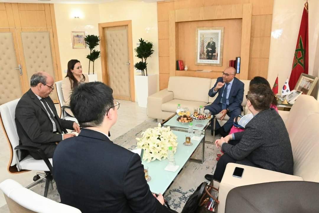 ميراوي يستقبل وفدا كوريا لتوثيق التعاون في البحث العلمي بين جامعات البلدين