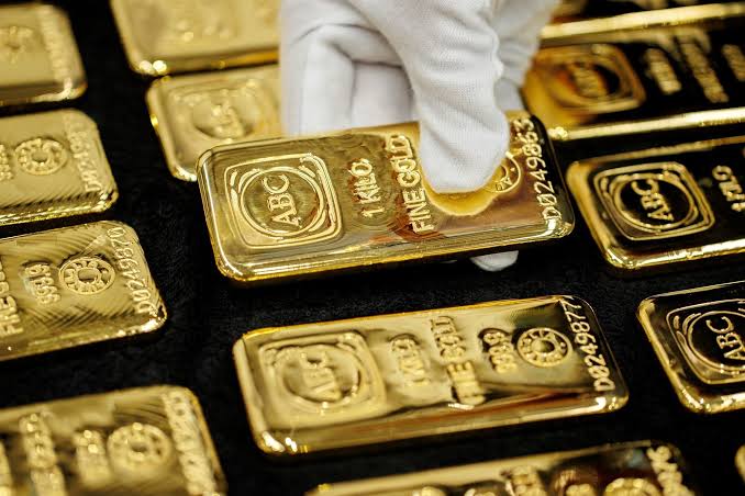 الذهب يواصل الصعود ويبلغ أعلى مستوى في سبعة أسابيع