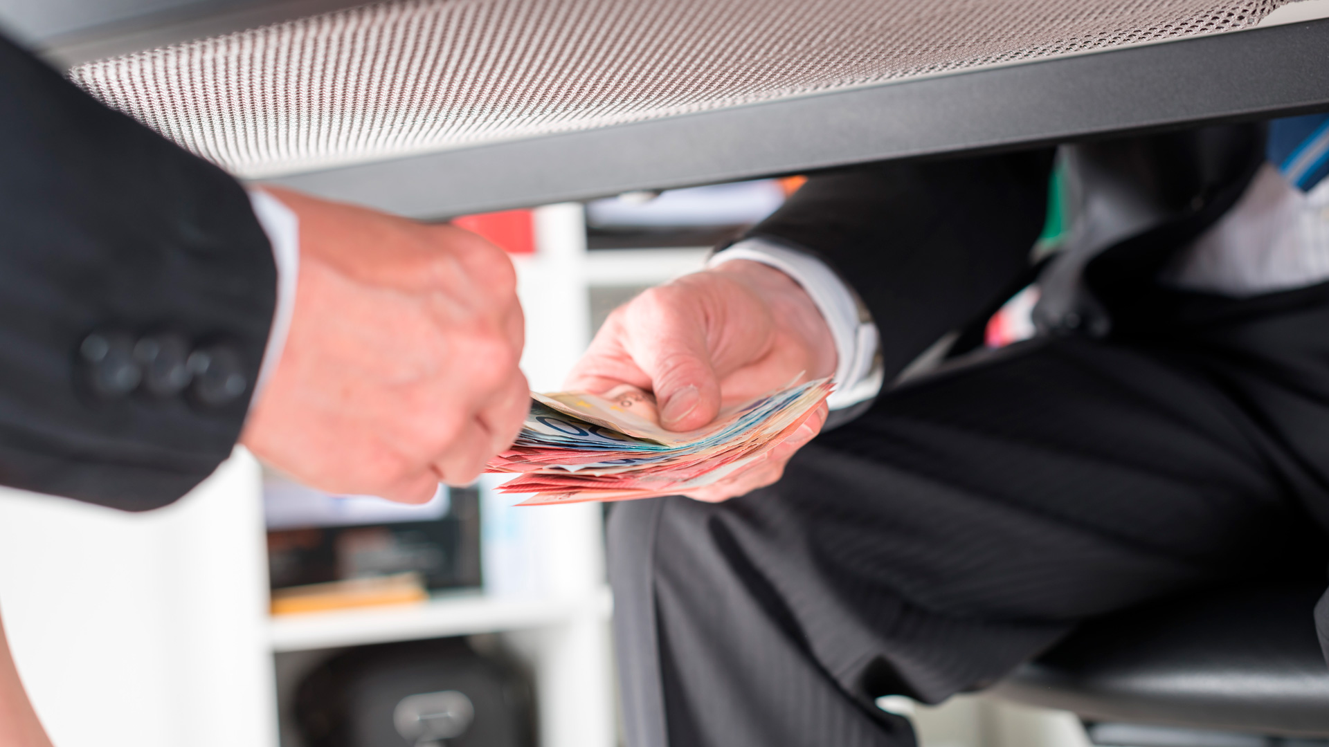 المغرب يجتاز تقييم مكافحة الفساد لمنظمة OECD بنتائج تفوق المعدلات العامة