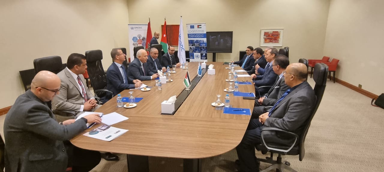 الداكي يبحث توقيع مذكرة تفاهم مع نظيره الأردني حول تطوير العدالة