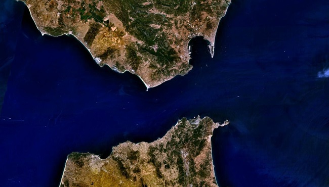 “ريمو”.. مشروع ينقل 1,400 ميغاواط من الكهرباء بين إسبانيا والمغرب