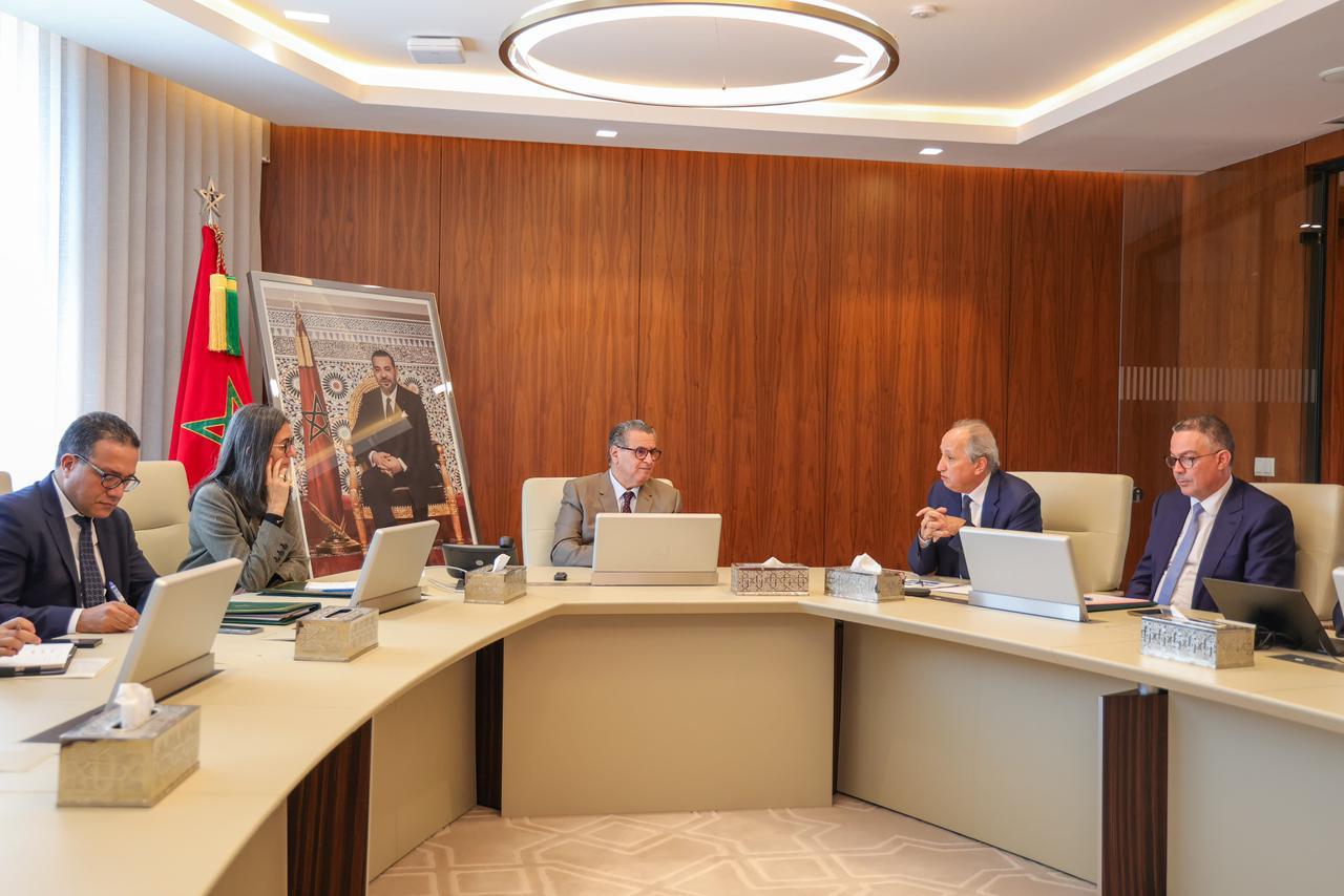 الحكومة تعلن شمول 80% من المدارس الابتدائية ببرنامج “مؤسسات الريادة” بحلول 2027