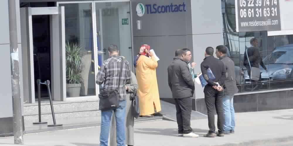 قنصلية إيطاليا تعلق مواعيد "الفيزا" مؤقتا بسبب تلاعبات