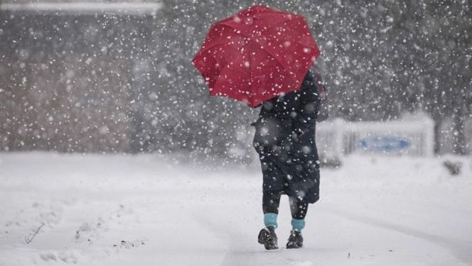 نشرة إنذارية.. أمطار قوية وثلوج بهذه المناطق