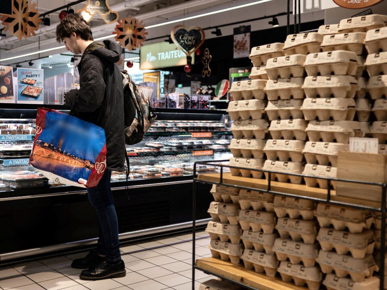 التضخم يجبر الفرنسيين على حذف وجبة في اليوم