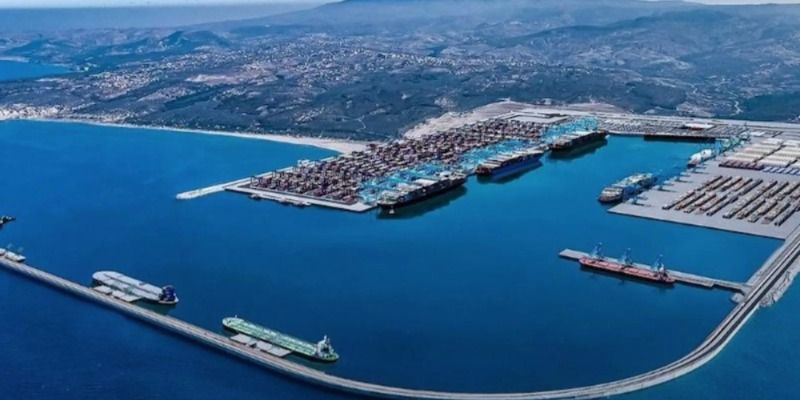 المغرب يعزز موقعه كمحور استراتيجي للتجارة البحرية العالمية