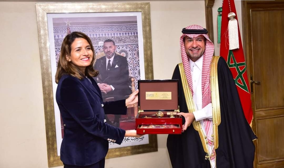 مجالات الطاقة والتنمية المستدامة تجمع بنعلي مع وزير الشؤون البلدية والقروية والإسكان السعودي