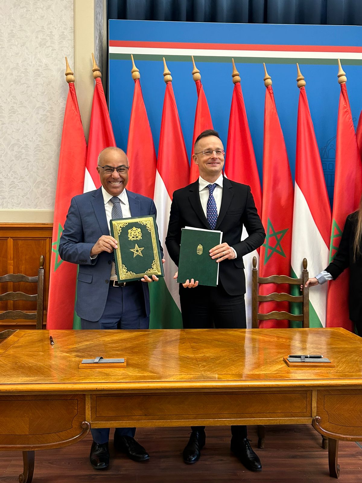 بشرى للطلاب المغاربة.. اتفاق يوفر 165 منحة دراسة في الجامعات الهنغارية