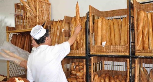 جامعة المخابز والحلويات تجرد قياديين من مهامهما