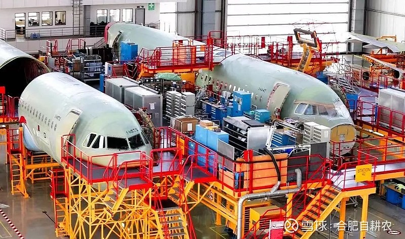 تقرير فرنسي يصف المغرب بالرائد في صناعة الطيران