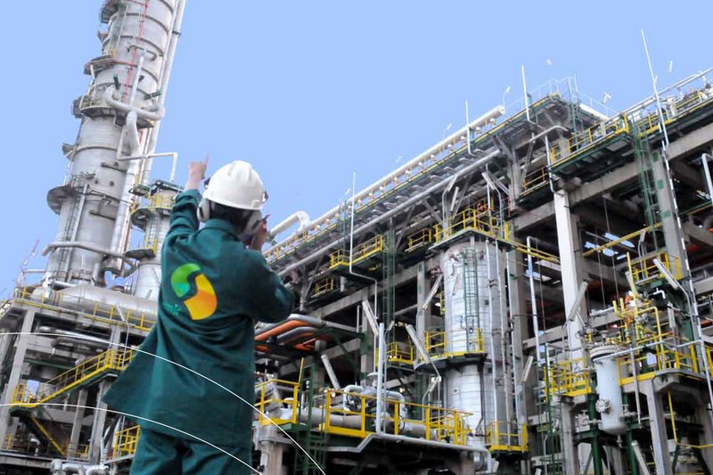 نقابيو "سامير": نجاح عمليات الاستيراد والتخزين في المصفاة دليل على جاهزيتها