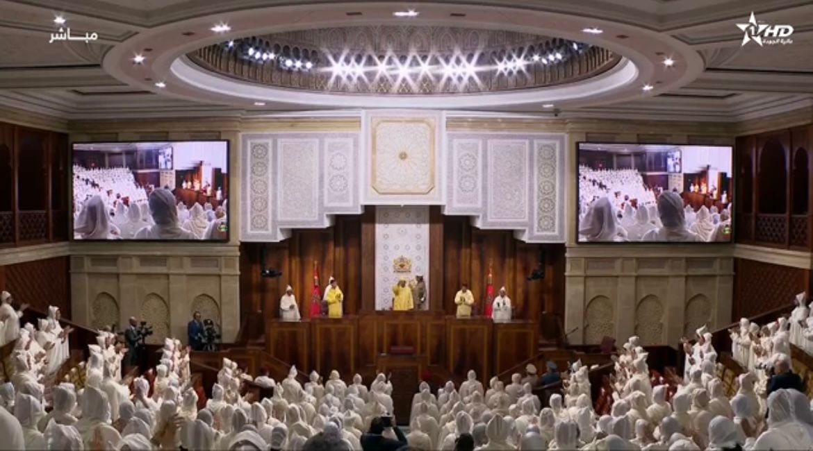 زلزال الحوز وإصلاح مدونة الأسرة و"دعم الفقراء" أبرز رسائل الخطاب الملكي في افتتاح السنة التشريعية