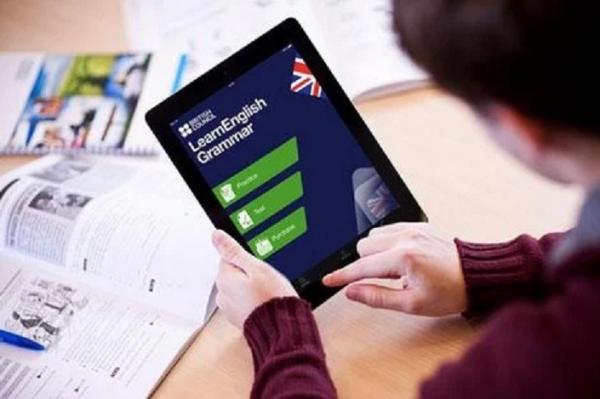 الإنجليزية عوض الفرنسية في الابتدائي.. وزارة التربية تحسم الجدل