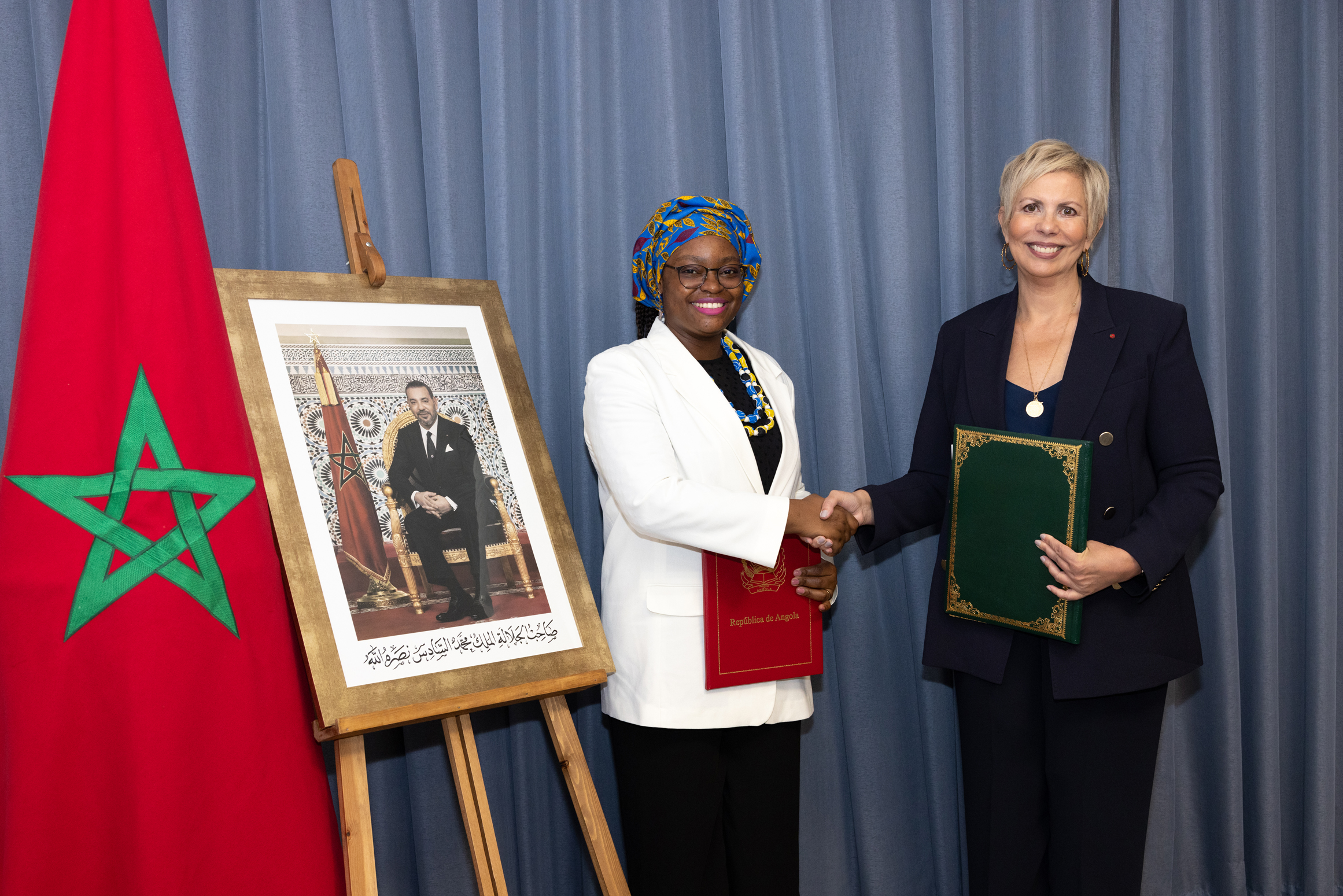 دركي البورصة يوقع اتفاق تعاون مع نظيره الأنغولي