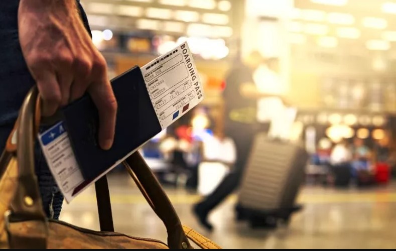 الحكومة تراهن على تحصيل أزيد من 132 مليارا من تضريب تذاكر الطيران في 2024