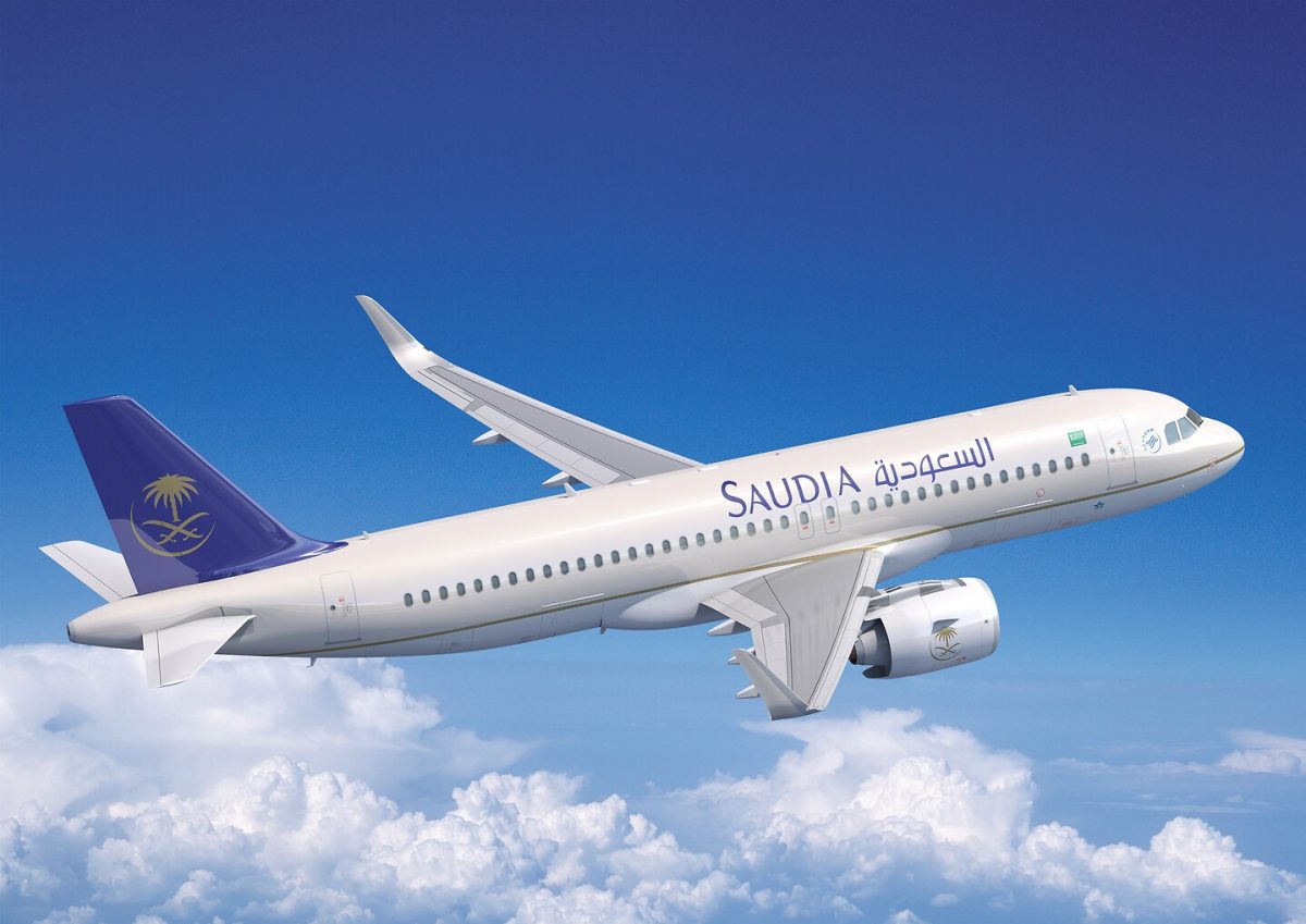 "الخطوط السعودية" تمنح مسافريها تأشيرات دخول إلى المملكة