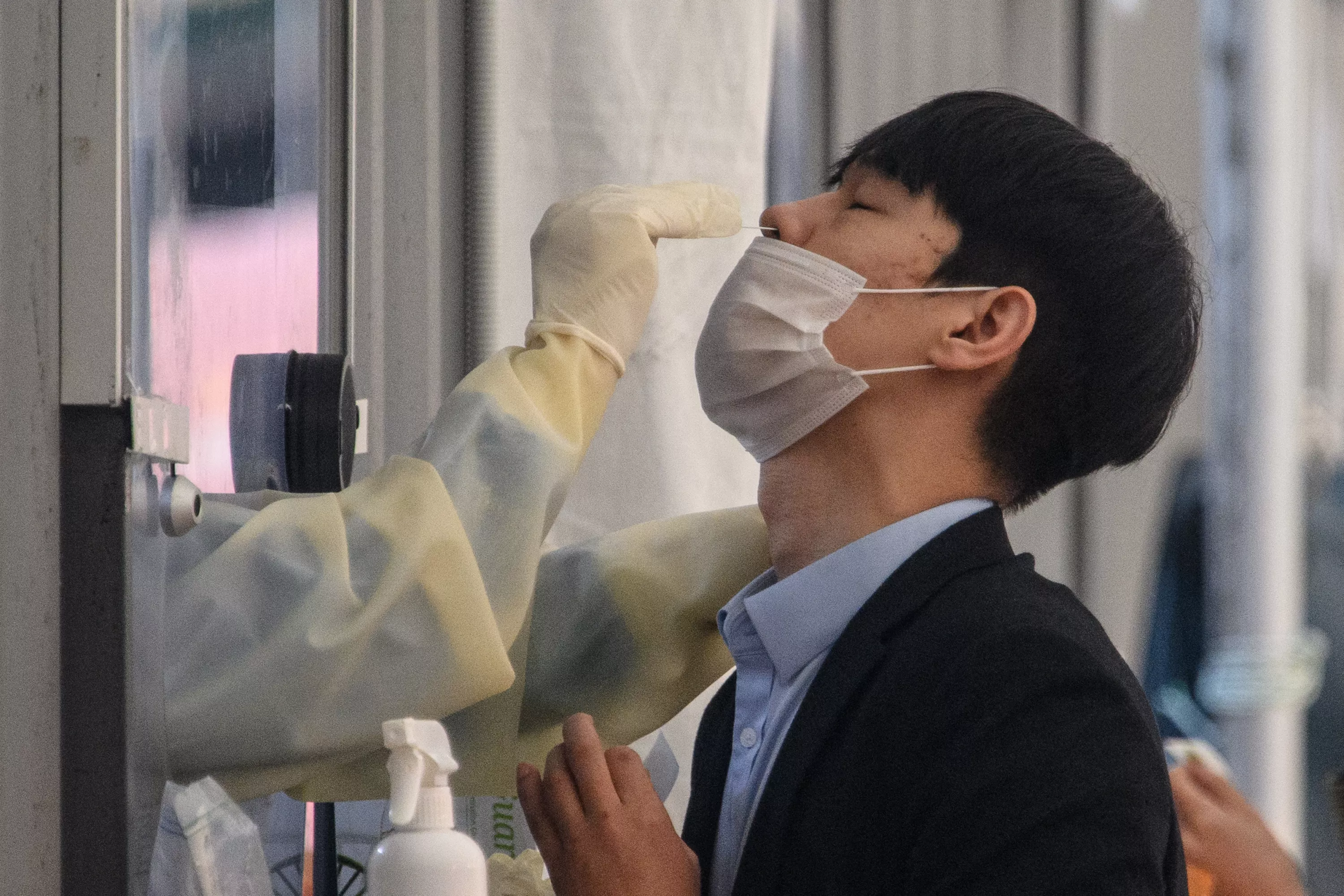 الحظر على وافدي الصين بسبب كورونا.. إجراءات مضادة في الطريق