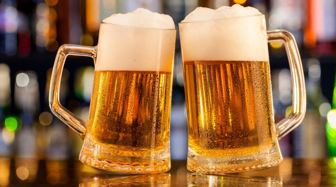 الحكومة ستحصل ضرائب بأزيد من 196 مليارا عن استهلاك الخمور والجعة