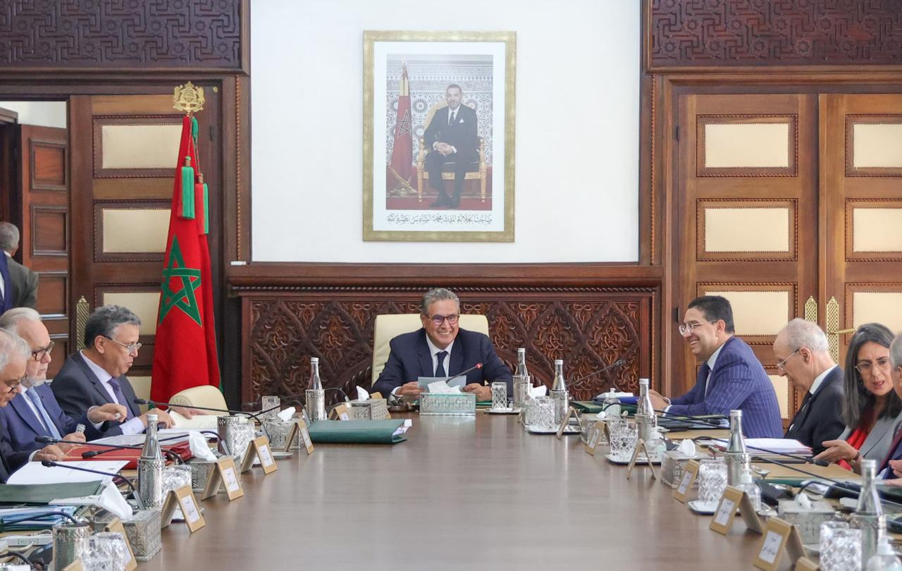 مجلس الحكومة يُحدث وكالة لحماية الطفولة ويصادق على اتفاقيات جديدة