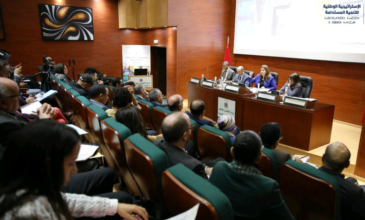 الحكومة تطلق المناظرات الجهوية للتنمية المستدامة الإثنين من العيون