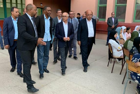 تفاعلا مع فيديو على مواقع التواصل الاجتماعي.. بنموسى يحل بداخلية في مراكش ويتخذ هذه الإجراءات الصارمة