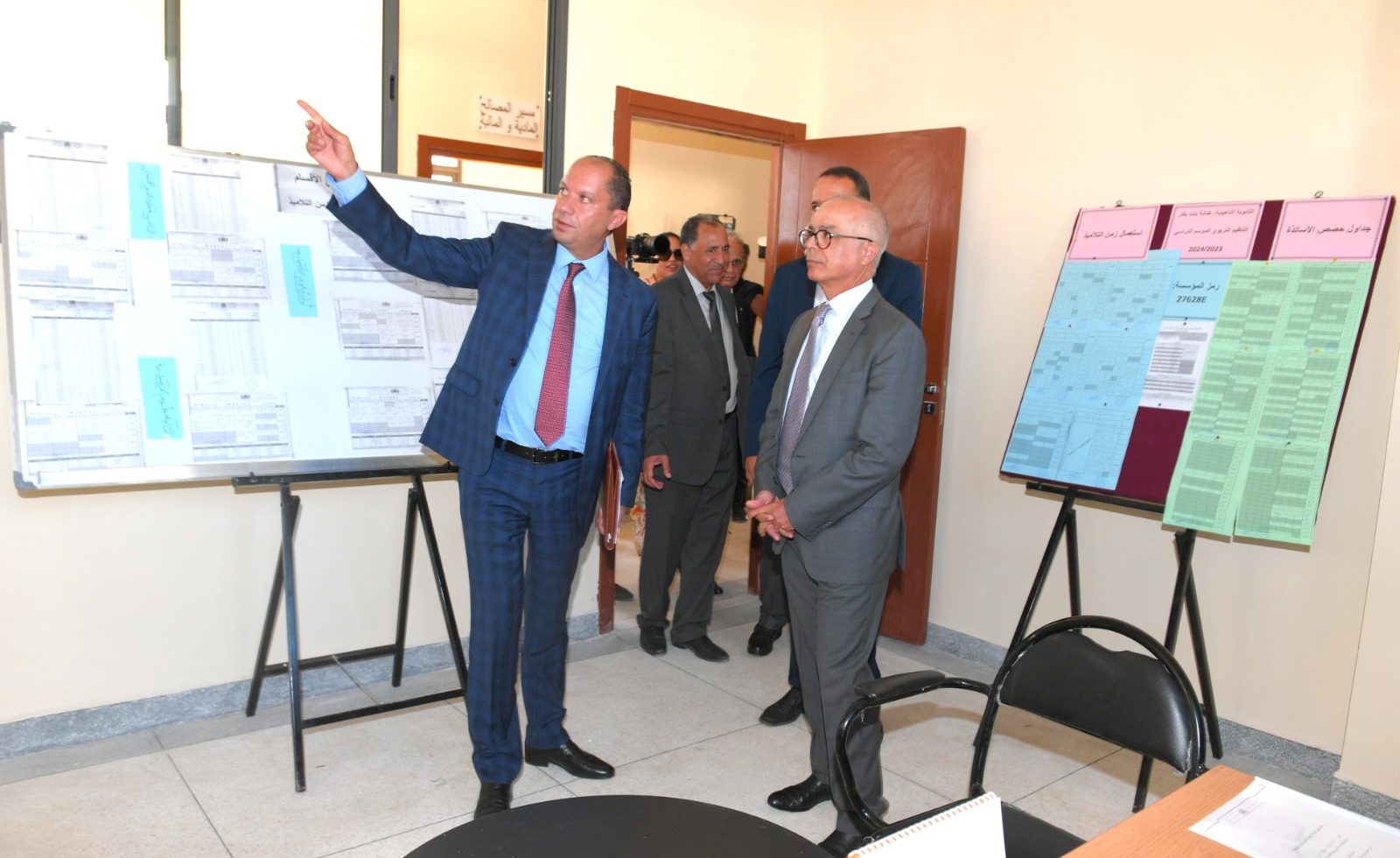 قبل بداية الموسم الدراسي.. بنموسى يتفقد مدارس بجهة البيضاء