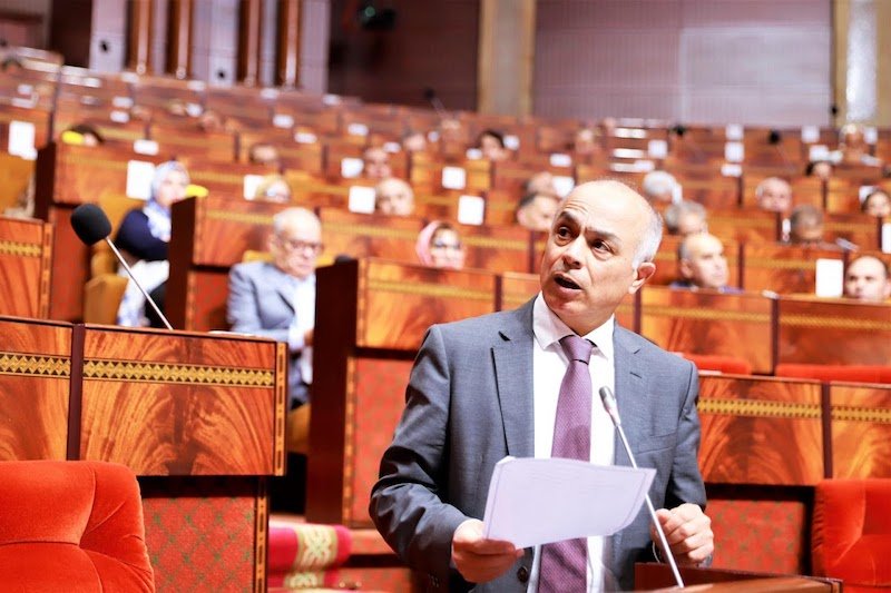 بنموسى: الوزارة لا تتوفر على موارد بشرية كافية لتدبير ملاعب القرب