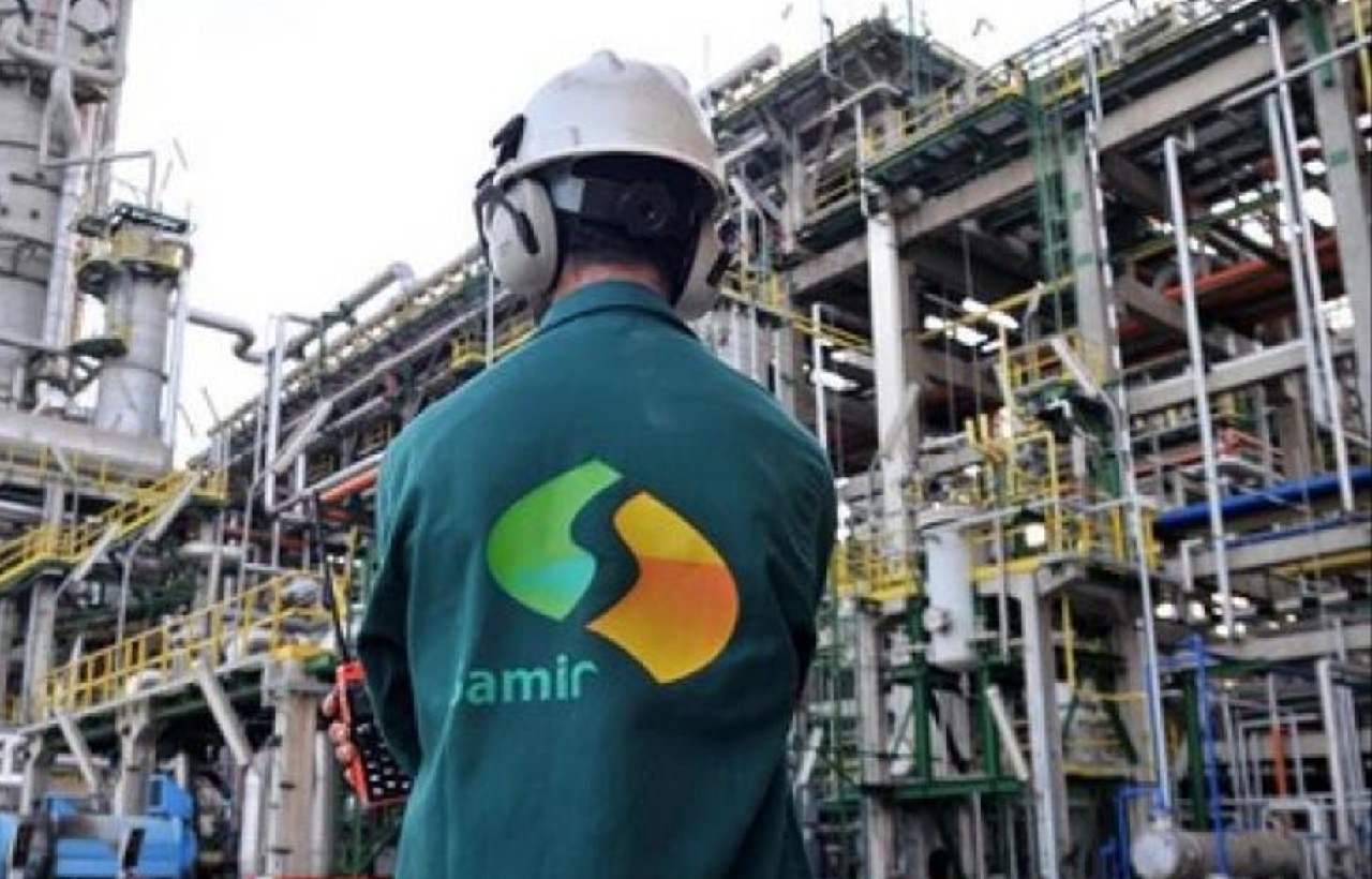 فتح الباب أمام المشترين يجمع نقابات "سامير"