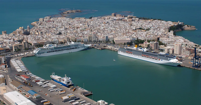 ميناء إسباني يبحث عن خطوط بحرية جديدة مع المغرب