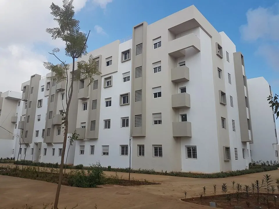 الحكومة تعتمد استراتيجية جديدة لتنظيم الإسكان في أربع جهات