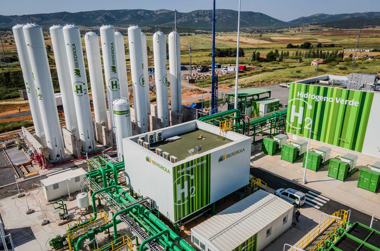 الهيدروجين الأخضر والغاز المسال.. مفاتيح المغرب لتعزيز أمنه الطاقي