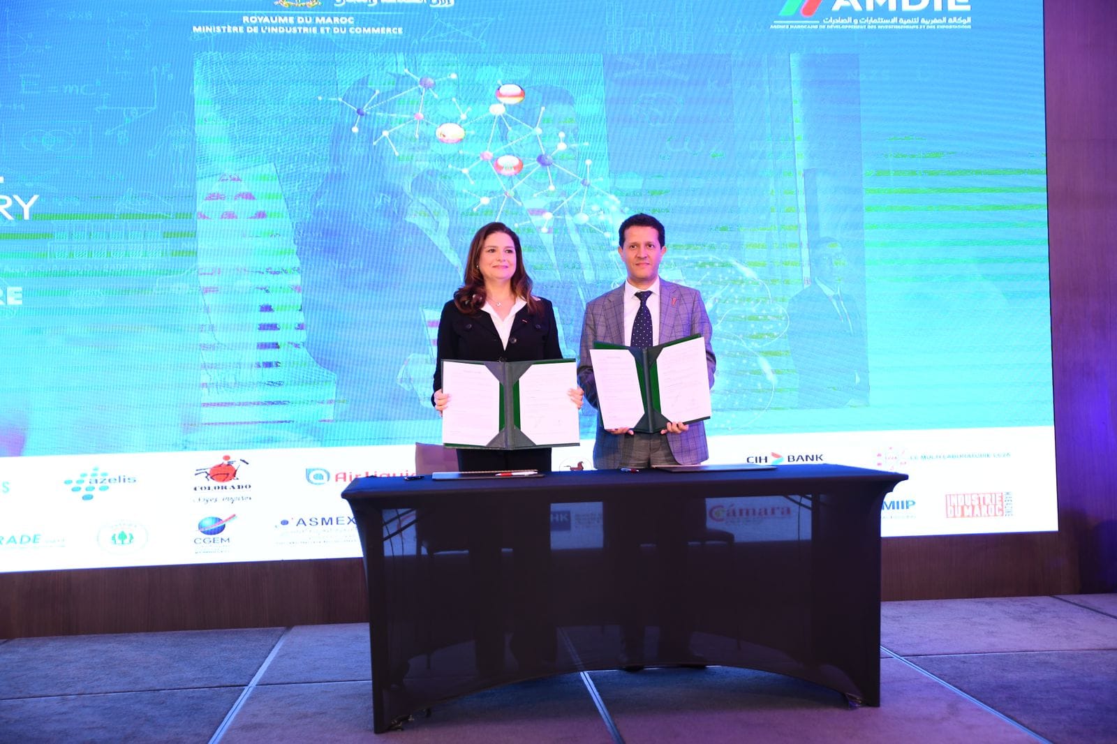 شراكة بين فدرالية الصناعات الكيماوية والكيماوية الموازية ونادي النساء المسيرات