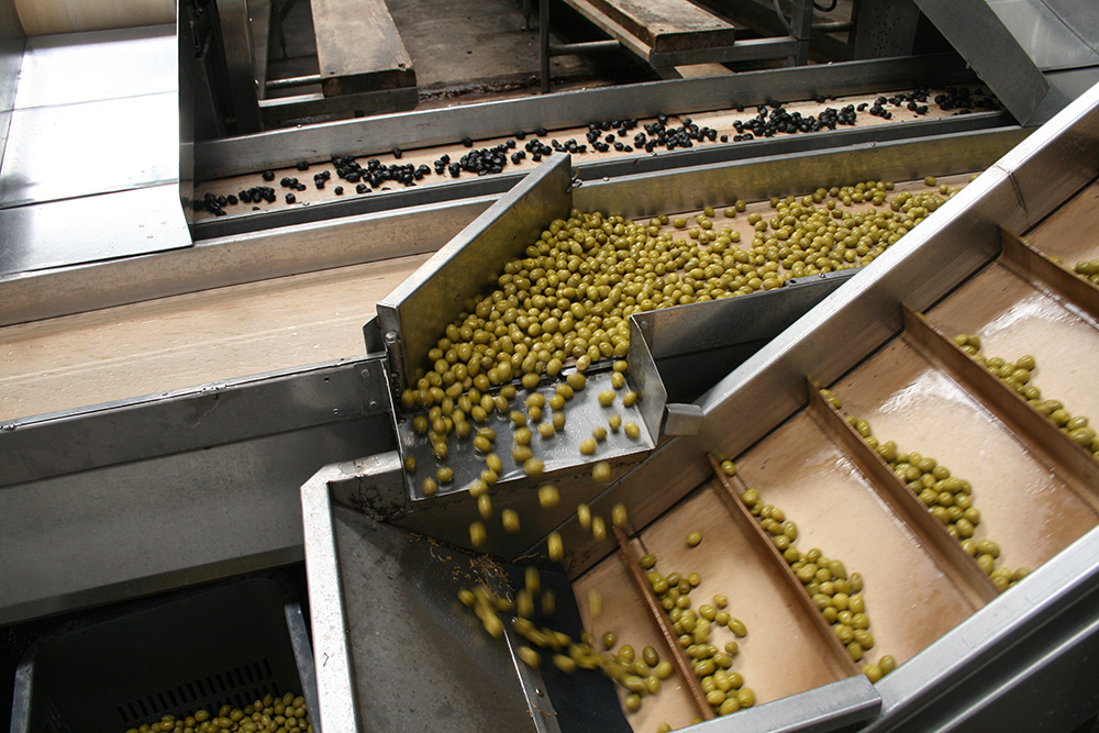 رقم معاملات "كارتيي السعادة" يرتفع بأزيد من 14 %