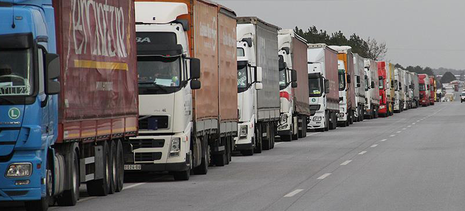 أزمة المحروقات.. الحكومة تحدد موقفها من مواصلة دعم مهنيي قطاع النقل