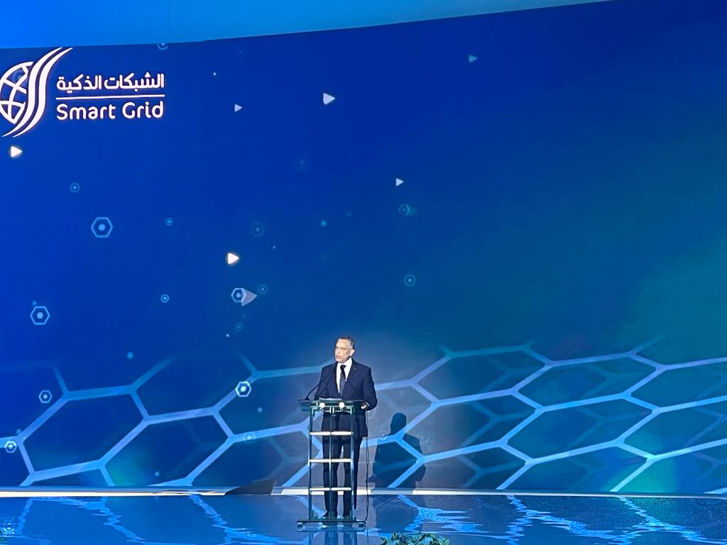 الحافظي يروج لدور الشبكات الذكية في تحديث المنظومات الكهربائية