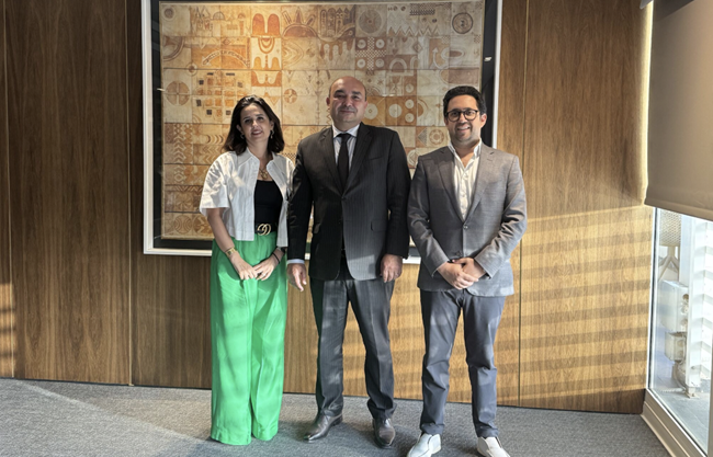 ديسلوغ: عائلة التازي تدخل رأسمال المجموعة باستثمار 100 مليون درهم