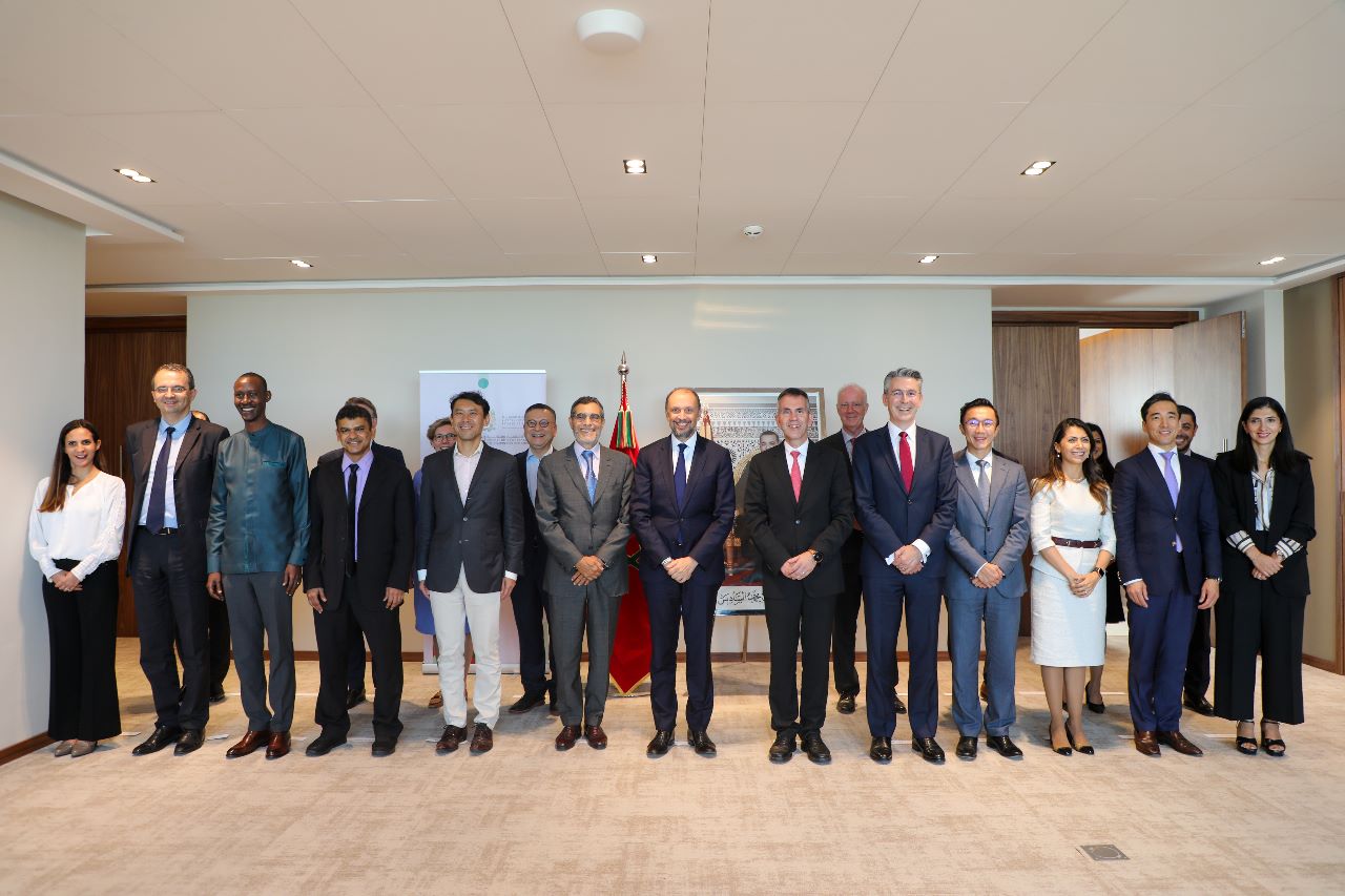 وفد من ممثلي المراكز المالية الدولية يزور البيضاء لهذا الغرض