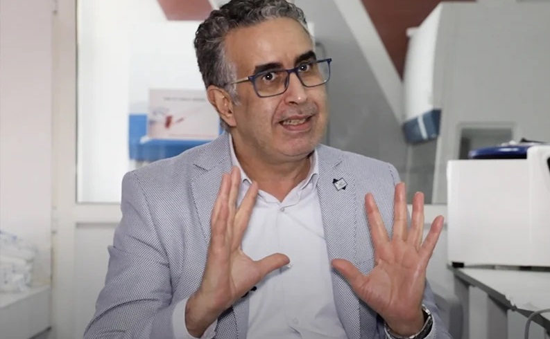 كوفيد19..عضو في اللجنة العلمية  يضع 10 أسباب لإعادة فتح الحدود