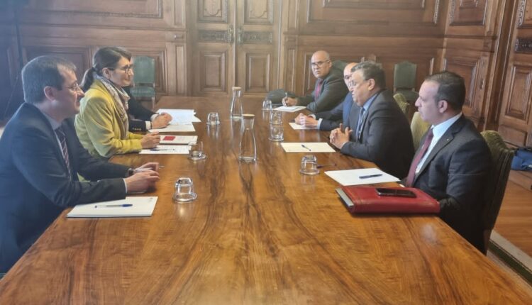 وهبي يتباحث مع نظيرته البرتغالية