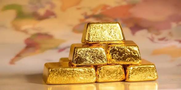 الذهب يتراجع بقوة.. الملاذ الآمن يفقد بريقه أمام ارتفاع أسعار الفائدة