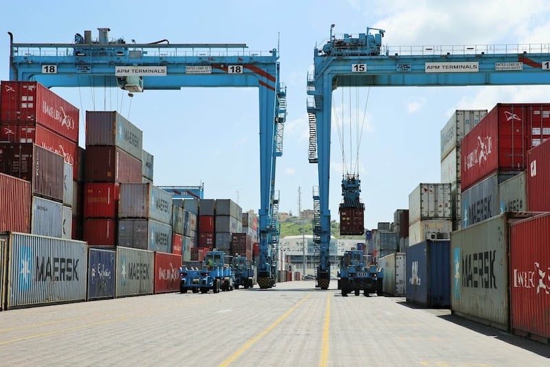 تراجع الصادرات وارتفاع الواردات... هل يفقد المغرب رهان التوازن الاقتصادي؟