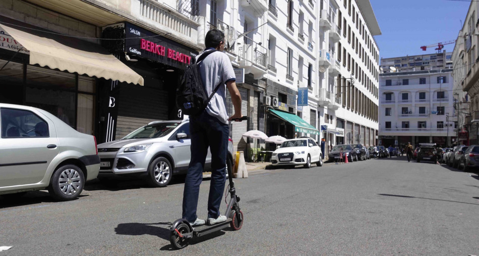 الدراجات الكهربائية.. برلماني يسائل وزارة النقل حول قانونية استعمالها