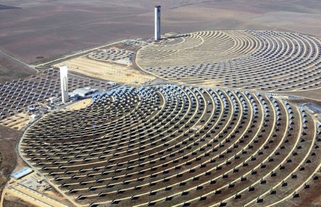 الطاقات المتجددة.. "مازن" تتحدى إكراهات الصرف وتراهن على استثمار 873 مليارا في 2024